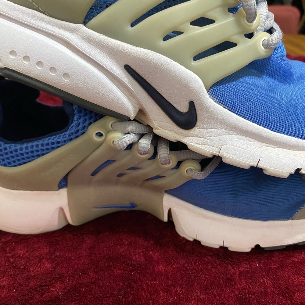 Nike Blue and Gray Athletic Shoes
Size 7Y which is also a size 8.5 in women’s. - Picture 4 of 10